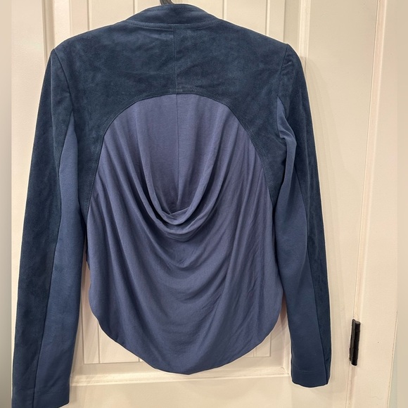 BCBGMaxAzria Women's Navy Blazer Suede XS - Picture 3 of 3